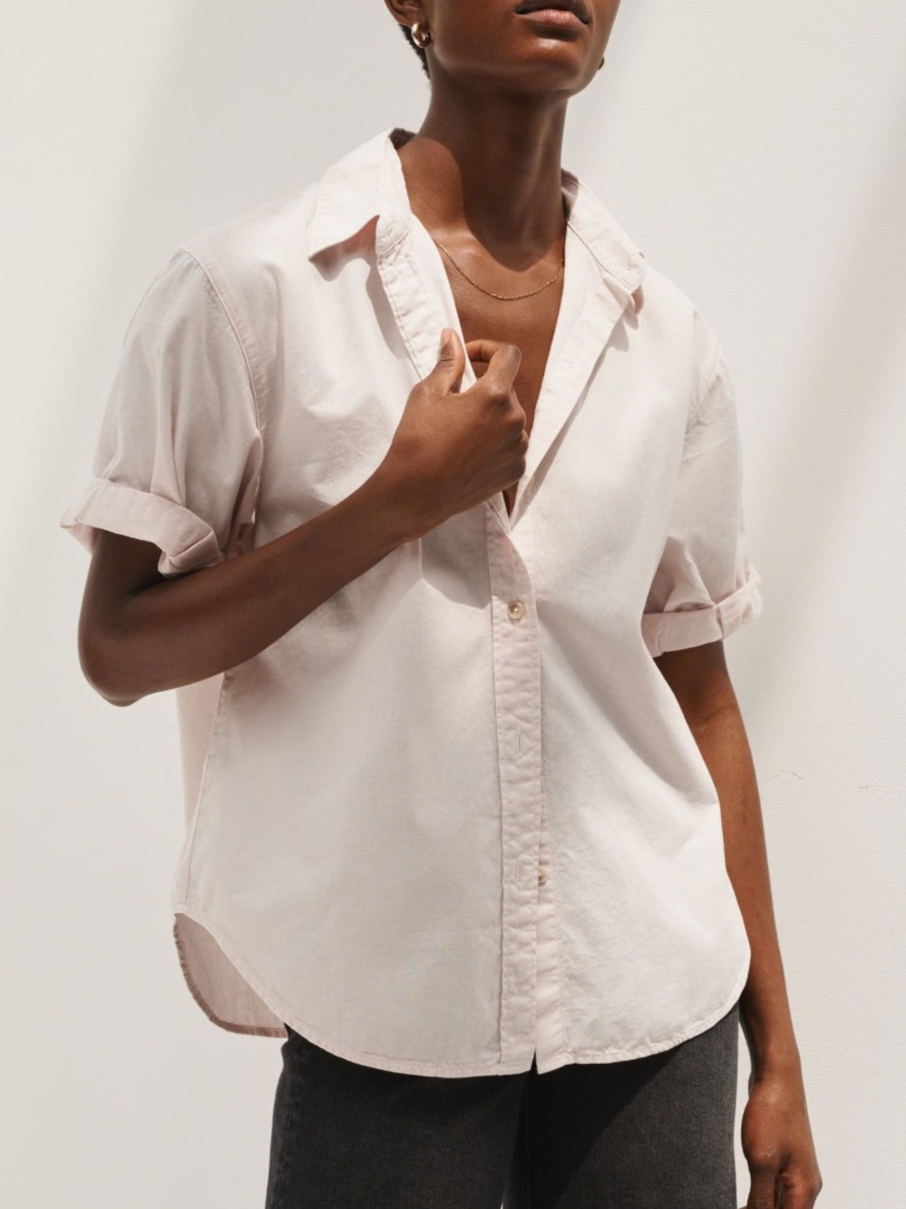201. Denim Forum Relaxed Short-Sleeve Button-Down Shirt in Pale Pink - Top